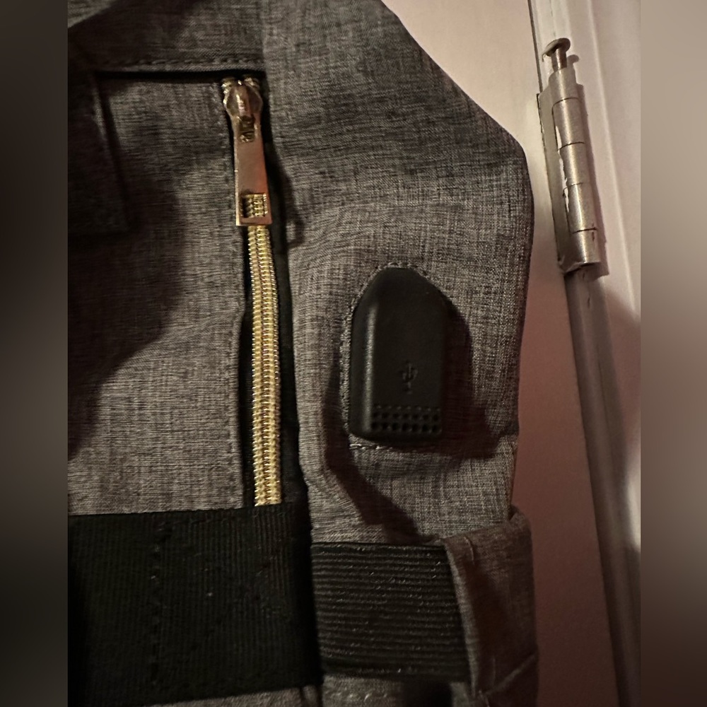 Backpack/diaper bag - Picture 4 of 7